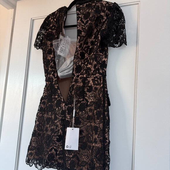 NWT Self-Portrait Guipure Lace Mini Dress In Black Gold-tone Buttons Square Neck - Picture 6 of 7